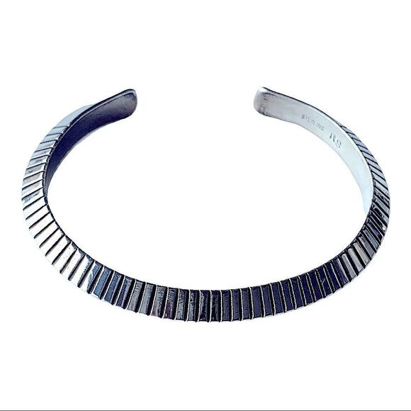 Sterling Silver Carinated Stamped RS  Native American Navajo Cuff Bracelet - Picture 8 of 10